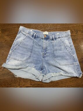 Nicole Miller Light Blue Rolled Hem Denim Shorts